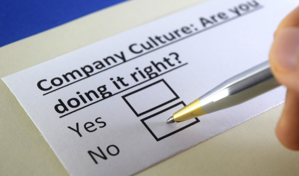 ERG lead compensation